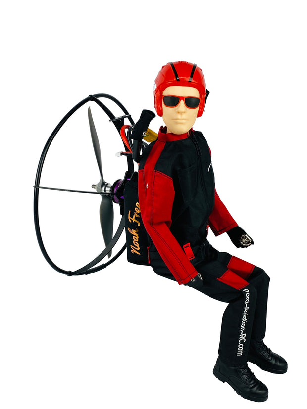 RC-Paragliding | Noah "FREE" - Set Gleitschirm Pilot fertig aufgebaut starrt in die Kamera